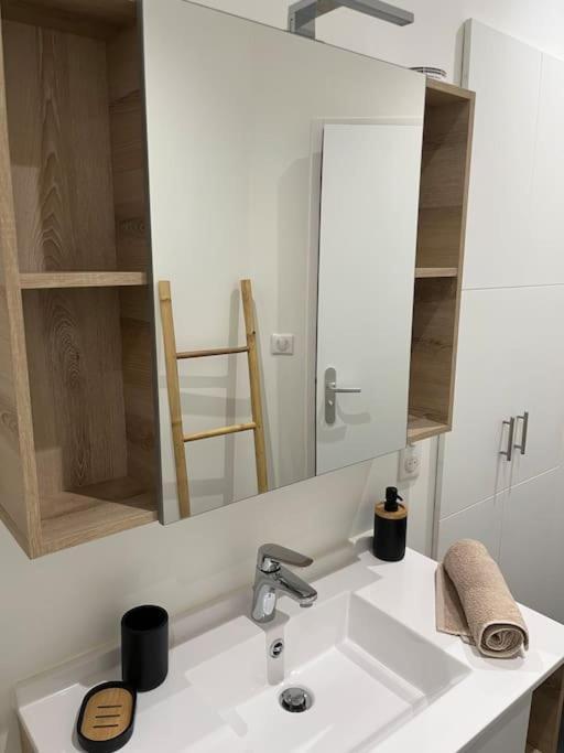Superbe Appartement Plein Centre Мийо Екстериор снимка