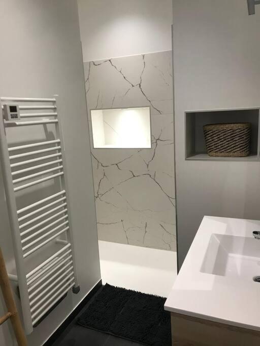 Superbe Appartement Plein Centre Мийо Екстериор снимка